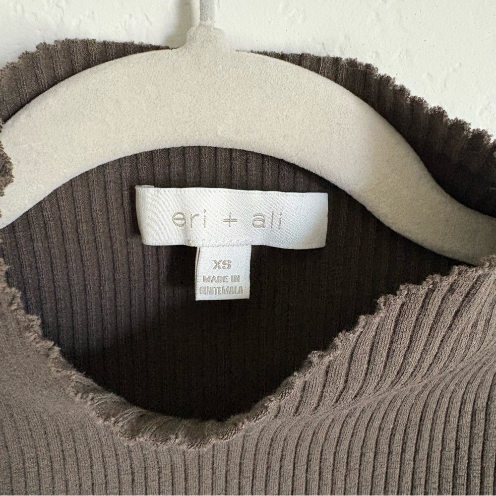 Antropologie Sleeveless Ribbed Mock Neck Top- size xs - Picture 8 of 9